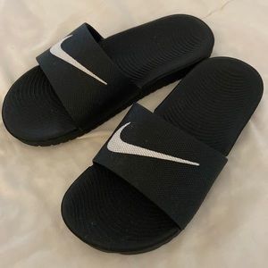 Nike slides, kids